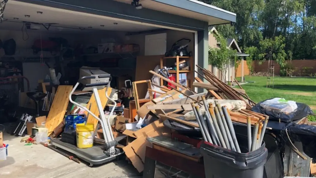 Premium Rubbish Removal Prices and Local Expertise (1)