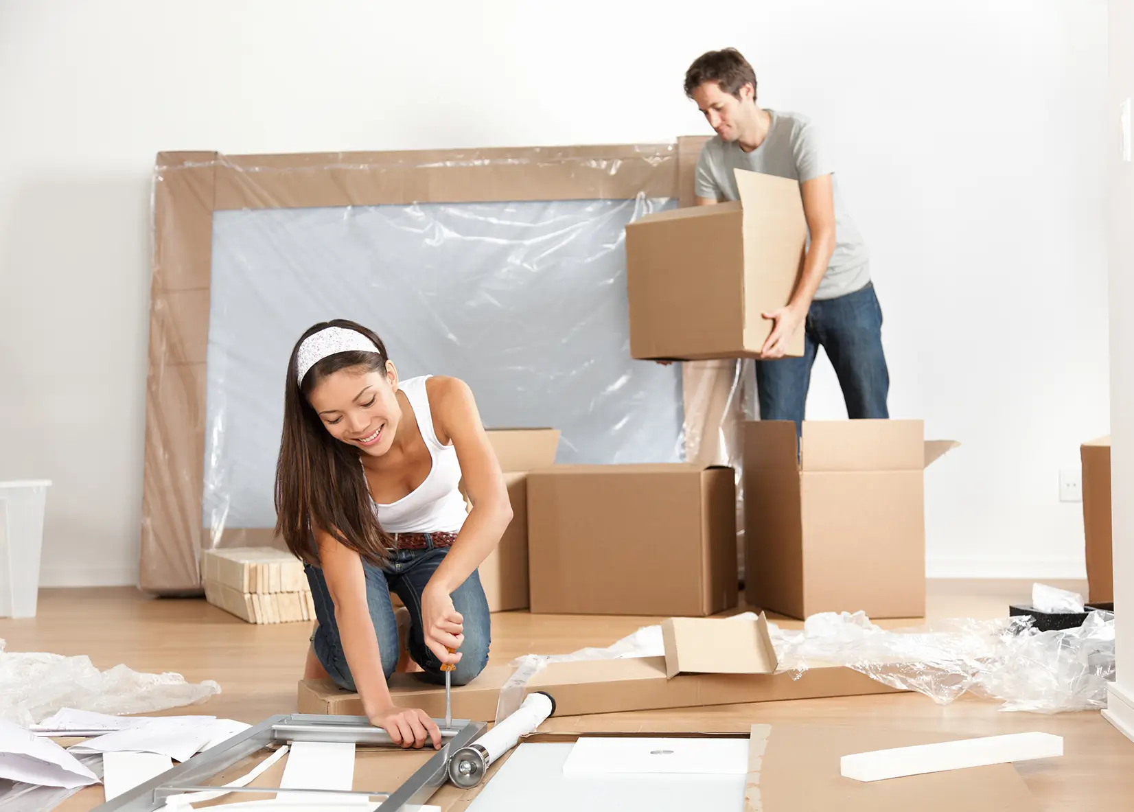 Choosing a Premier Moving Company London for Emerson Park